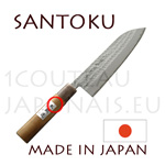 Couteau japonais SANTOKU forg� manuellement  �me en acier carbonne -non inoxydable-  faces martel�es 3 couches acier inox 
